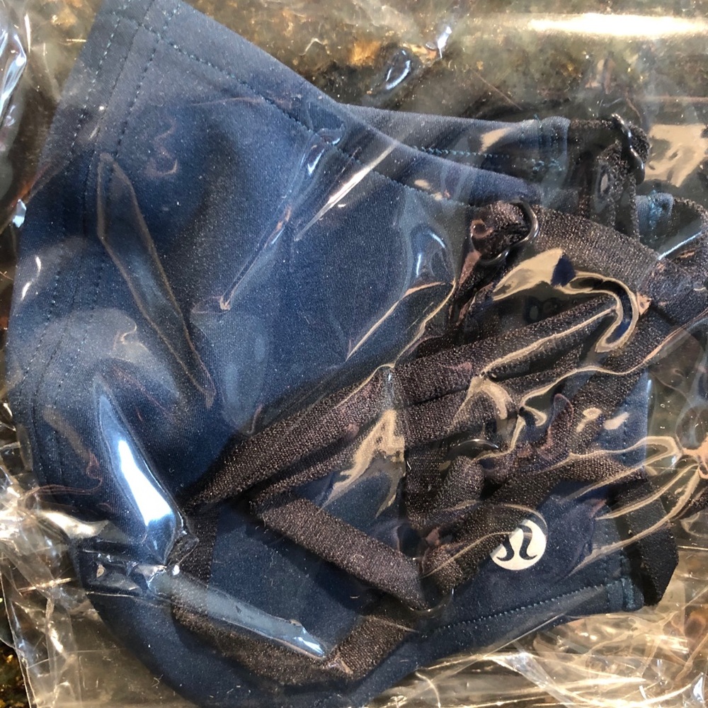 Lululemon face mask navy blue